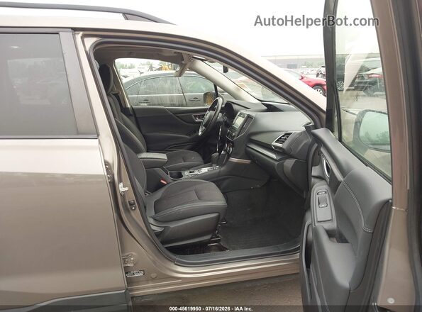 JF2SKAJC5MH592795 2021 SUBARU FORESTER Gray Front interior view