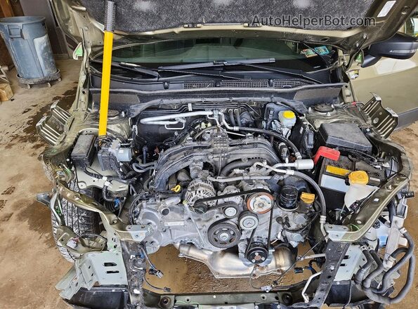 JF2SKAJC6RH527977 2024 SUBARU FORESTER Green Widok komory silnika