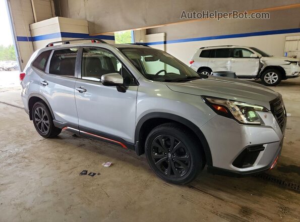 JF2SKAJC7PH538208 2023 SUBARU FORESTER Silver Delantero derecho