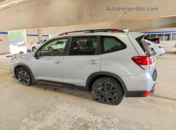 JF2SKAJC7PH538208 2023 SUBARU FORESTER Silver Trasero izquierdo