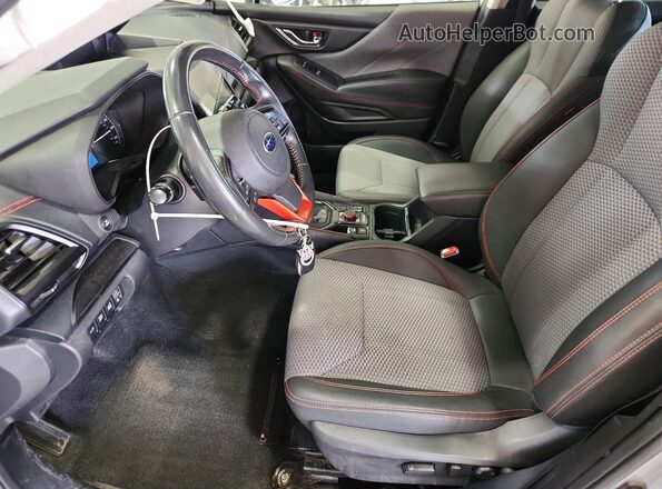 JF2SKAJC7PH538208 2023 SUBARU FORESTER Silver Vista interior delantera