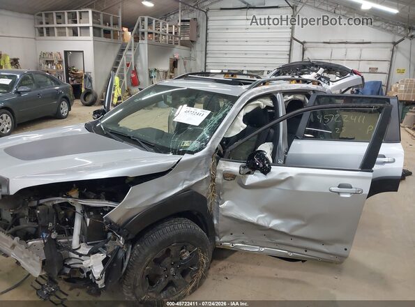 JF2SKAJC7SH408583 2025 SUBARU FORESTER Silver Դիմացի տեսք