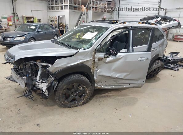 JF2SKAJC7SH408583 2025 SUBARU FORESTER Silver Առջևի ձախ երեք քառորդ տեսարան