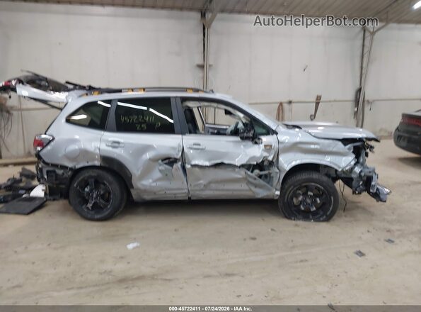 JF2SKAJC7SH408583 2025 SUBARU FORESTER Silver Սալոնի 360 աստիճան տեսք
