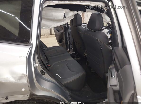 JF2SKAJC7SH408583 2025 SUBARU FORESTER Silver VIN կոդի պիտակի տեսք