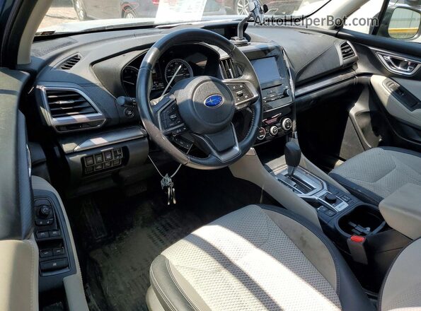 JF2SKAJC8MH436654 2021 SUBARU FORESTER Синий Вид панели приборов