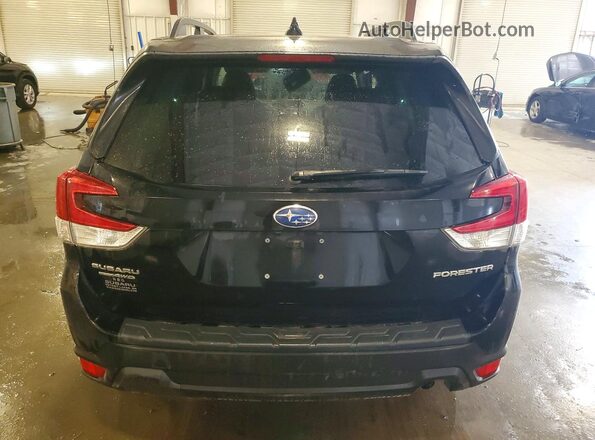 JF2SKAJC8MH592371 2021 SUBARU FORESTER Black უკანა ხედი