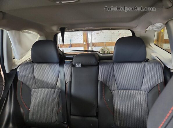JF2SKAJC8NH407589 2022 SUBARU FORESTER White Widok tylnych siedzeń