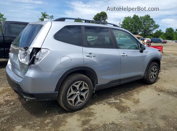 JF2SKAJCXLH480699 2020 SUBARU FORESTER Silver Trasero derecho