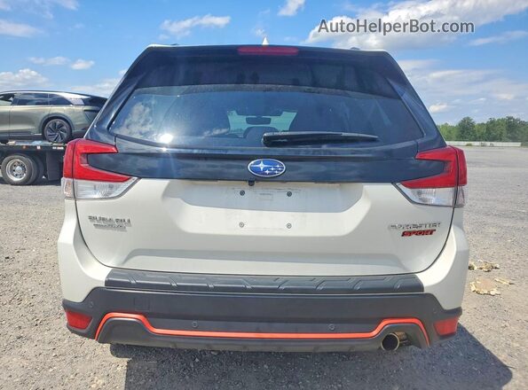 JF2SKAJCXNH449052 2022 SUBARU FORESTER White Widok z tyłu