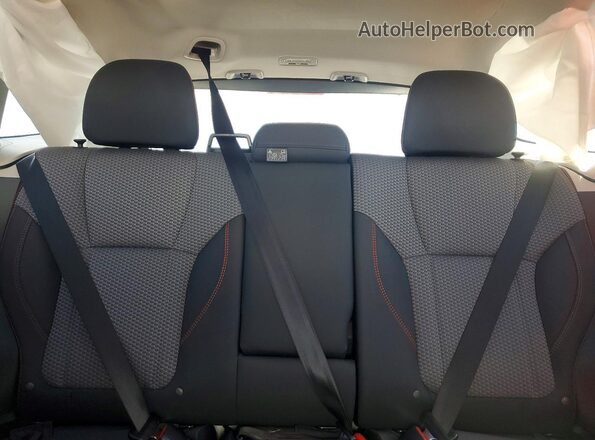 JF2SKAJCXNH449052 2022 SUBARU FORESTER White Widok tylnych siedzeń