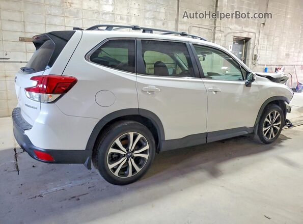 JF2SKALC1RH450240 2024 SUBARU FORESTER Белый Задняя правая четверть