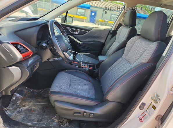 JF2SKALC4LH559234 2020 SUBARU FORESTER Белый Вид салона спереди