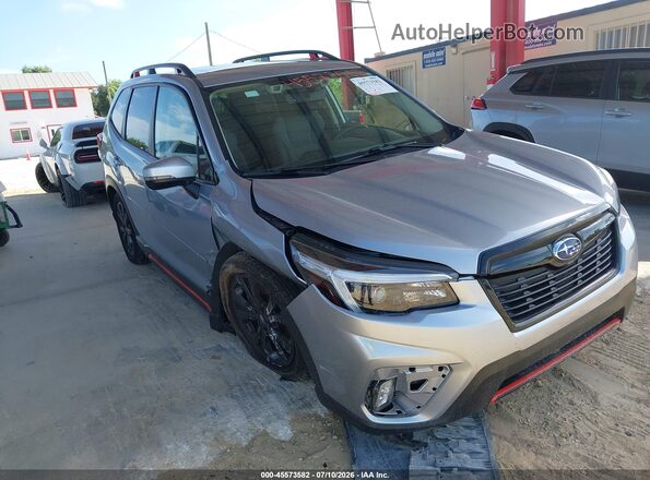 JF2SKALC7MH457279 2021 SUBARU FORESTER Silver Front view