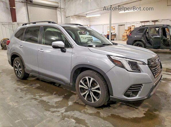 JF2SKALCXRH430794 2024 SUBARU FORESTER Silver Передня права чверть