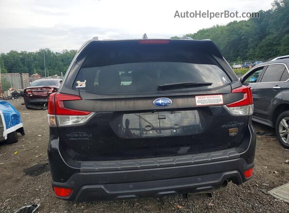 JF2SKAMC8NH425215 2022 SUBARU FORESTER Black Вид ззаду