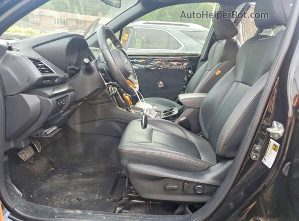 JF2SKAMC8NH425215 2022 SUBARU FORESTER Black Вид салону спереду