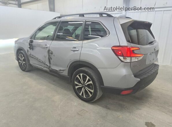 JF2SKANC5PH458447 2023 SUBARU FORESTER Silver Trasero izquierdo