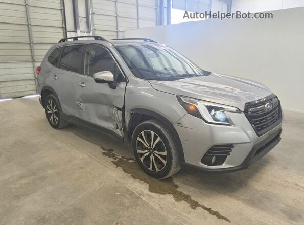 JF2SKANC5PH458447 2023 SUBARU FORESTER Silver Delantero derecho