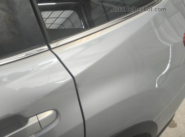 JF2SKANC5PH458447 2023 SUBARU FORESTER Silver 