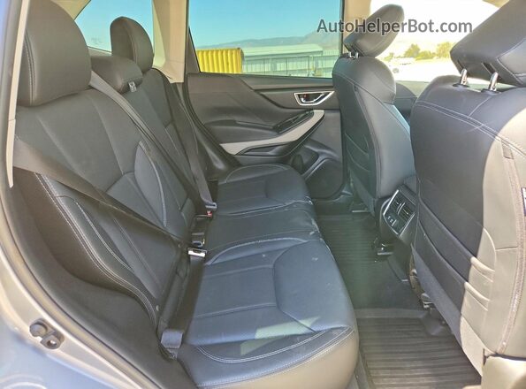 JF2SKAPC6NH465580 2022 SUBARU FORESTER Silver Widok wnętrza z tyłu