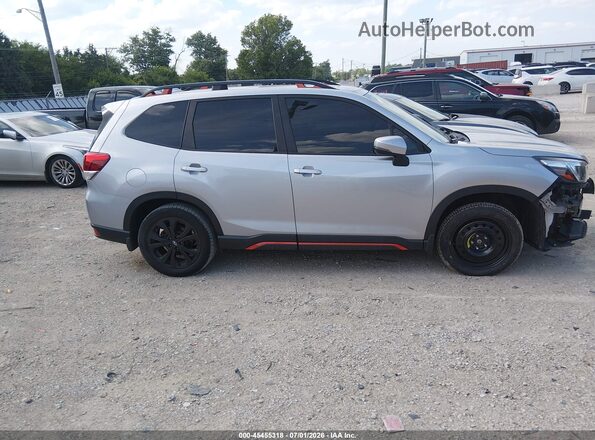 JF2SKAPC7KH447259 2019 SUBARU FORESTER Серебряный Вид задней части салона