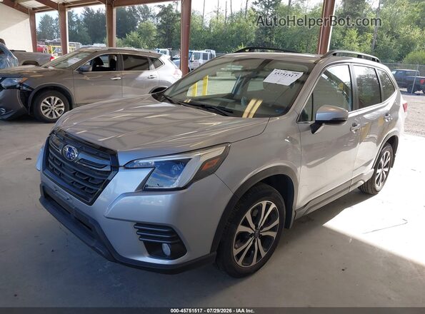 JF2SKAPC9PH532031 2023 SUBARU FORESTER Silver Vista tres cuartos delantera izquierda