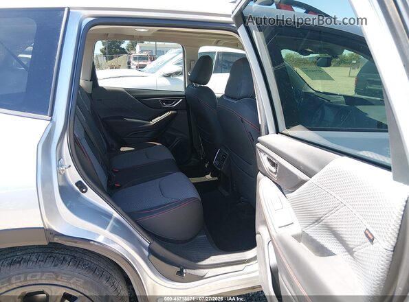 JF2SKAPCXKH540275 2019 SUBARU FORESTER Silver Widok naklejki z numerem VIN
