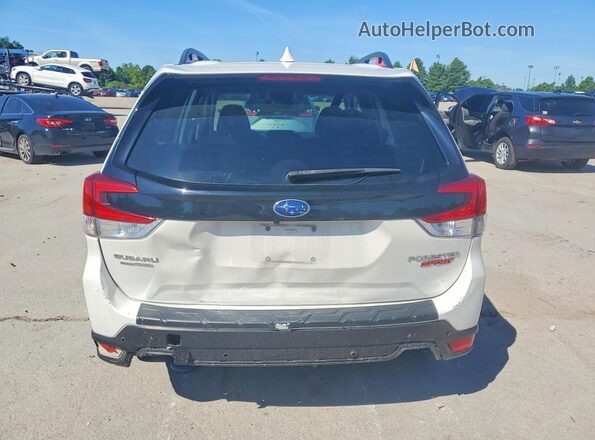 JF2SKARC0MH498313 2021 SUBARU FORESTER White Вид ззаду