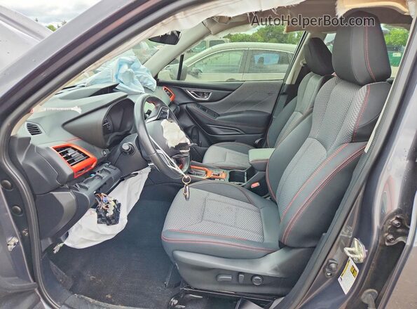 JF2SKARC2MH476992 2021 SUBARU FORESTER Charcoal Front interior view