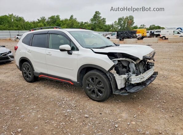 JF2SKARC2MH541064 2021 SUBARU FORESTER White Front right