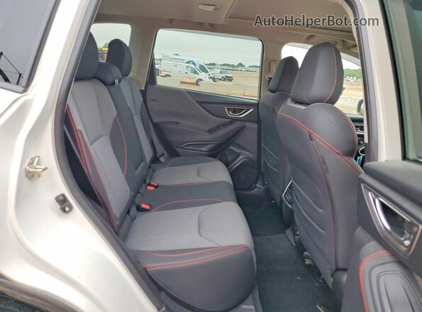 JF2SKARC2MH541064 2021 SUBARU FORESTER White Rear interior view