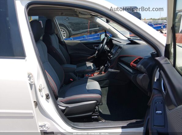 JF2SKARC2MH550380 2021 SUBARU FORESTER White Widok wnętrza z przodu