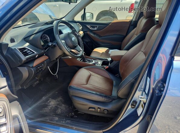 JF2SKARC2NH483443 2022 SUBARU FORESTER Blue Front interior view