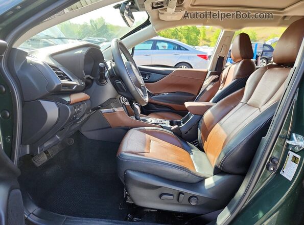 JF2SKARC9PH523200 2023 SUBARU FORESTER Green Vista interior delantera
