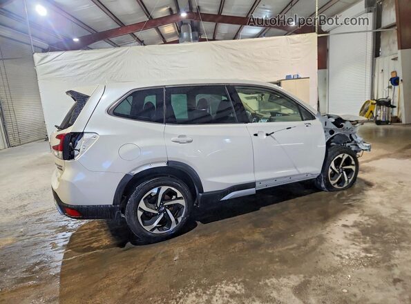 JF2SKARCXPH506535 2023 SUBARU FORESTER Белый Задняя правая четверть