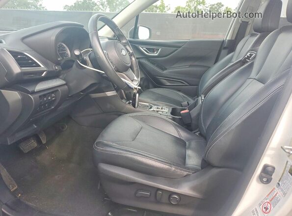 JF2SKASC8KH537348 2019 SUBARU FORESTER Белый Вид салона спереди