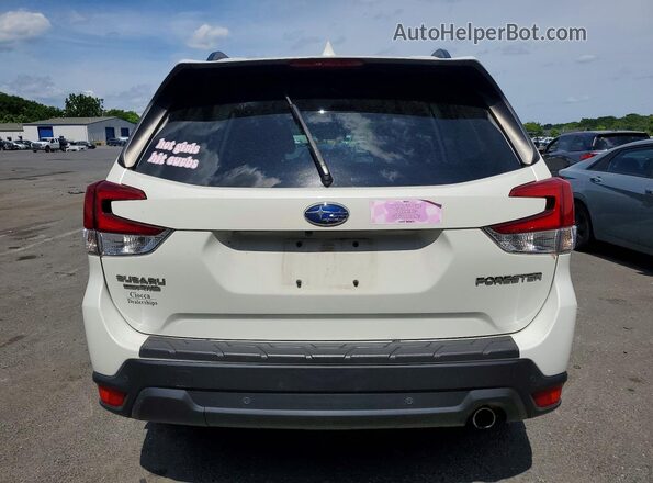 JF2SKAUC5MH446926 2021 SUBARU FORESTER Белый Вид сзади
