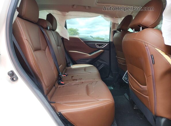 JF2SKAXC3MH574867 2021 SUBARU FORESTER White Rear interior view