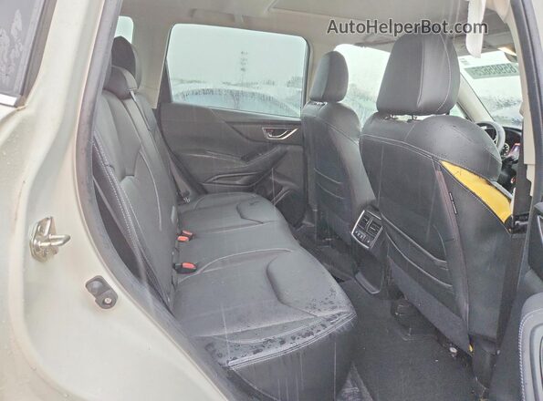 JF2SKAXC6MH417883 2021 SUBARU FORESTER White Rear interior view