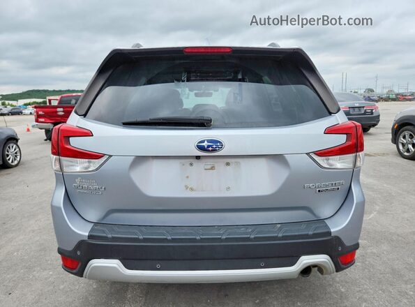 JF2SKAXCXLH448519 2020 SUBARU FORESTER Silver Вид ззаду
