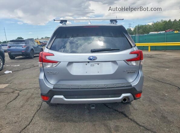 JF2SKAXCXMH463135 2021 SUBARU FORESTER Gray Rear view