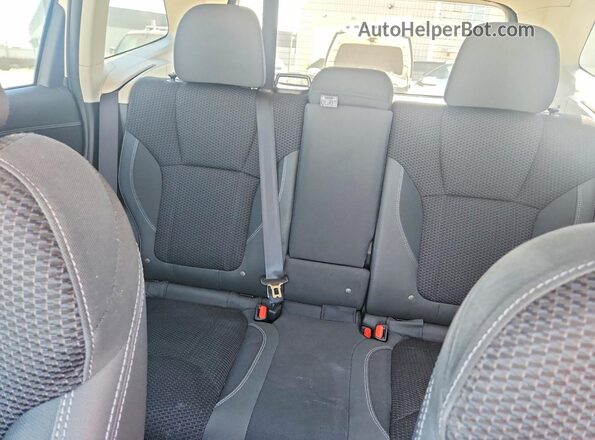 JF2SKEFC9LH537152 2020 SUBARU FORESTER White Widok tylnych siedzeń