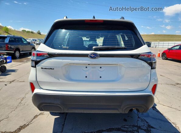 JF2SLDAC5SH441855 2025 SUBARU FORESTER White Հետևի տեսք