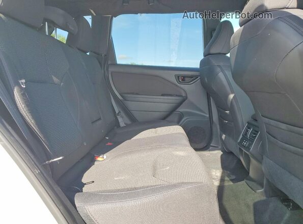 JF2SLDBC2SH618568 2025 SUBARU FORESTER White Rear interior view