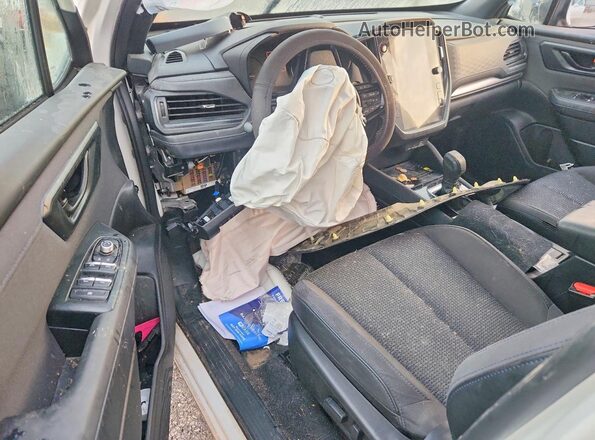 JF2SLDBC3SH517135 2025 SUBARU FORESTER Белый Вид панели приборов
