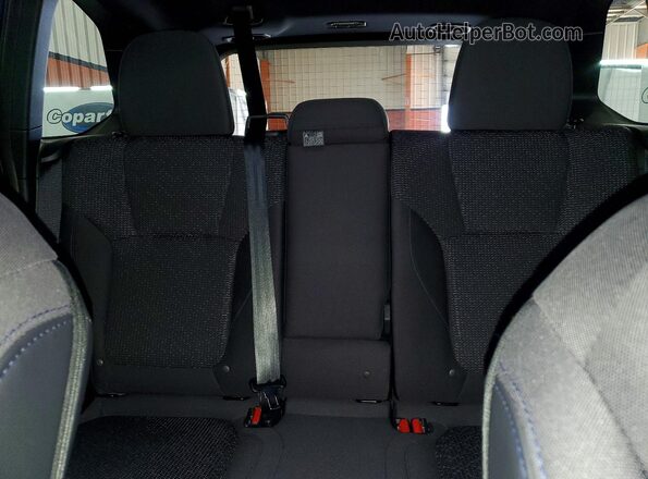 JF2SLDDC4TH460488 2026 SUBARU FORESTER Blue Vista de los asientos traseros