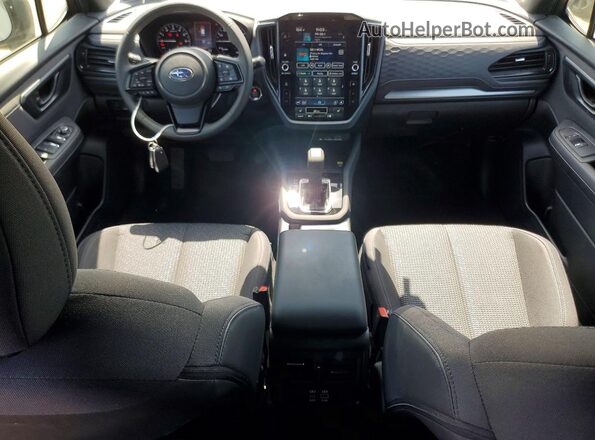 JF2SLDDC5SH548478 2025 SUBARU FORESTER Gray Առջևի վահանակի տեսք