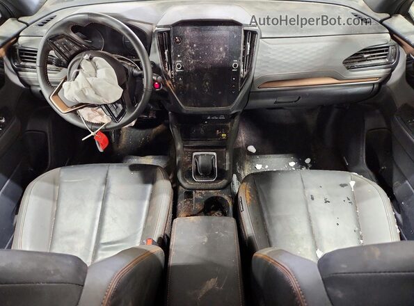 JF2SLDHC7SH520546 2025 SUBARU FORESTER White Vista del salpicadero