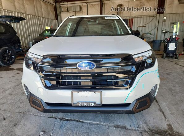 JF2SLDHC7SH547388 2025 SUBARU FORESTER White Front view